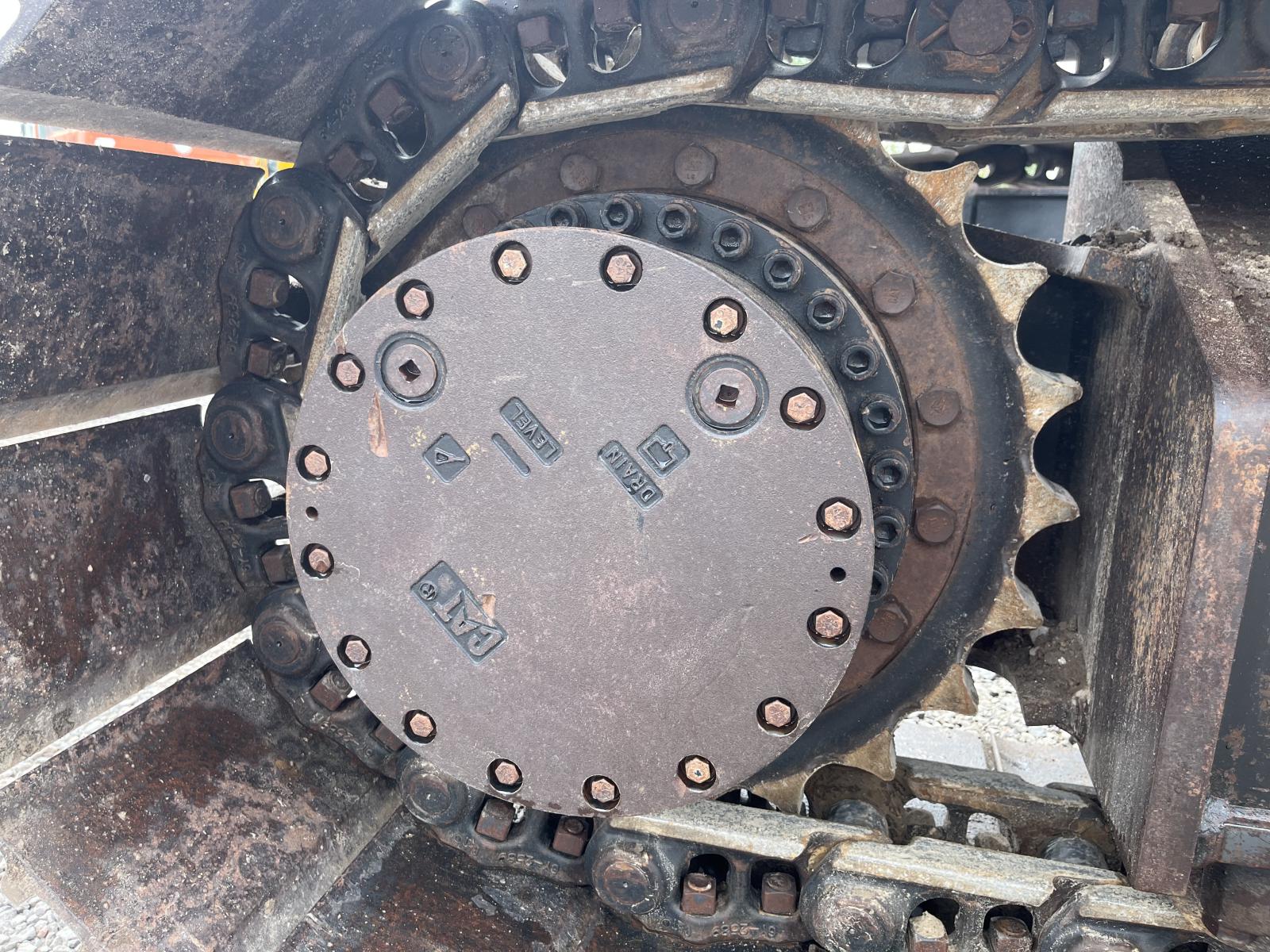 ./imagenes/INVOICE/2019/18174/CAT 336ELH (9).JPG